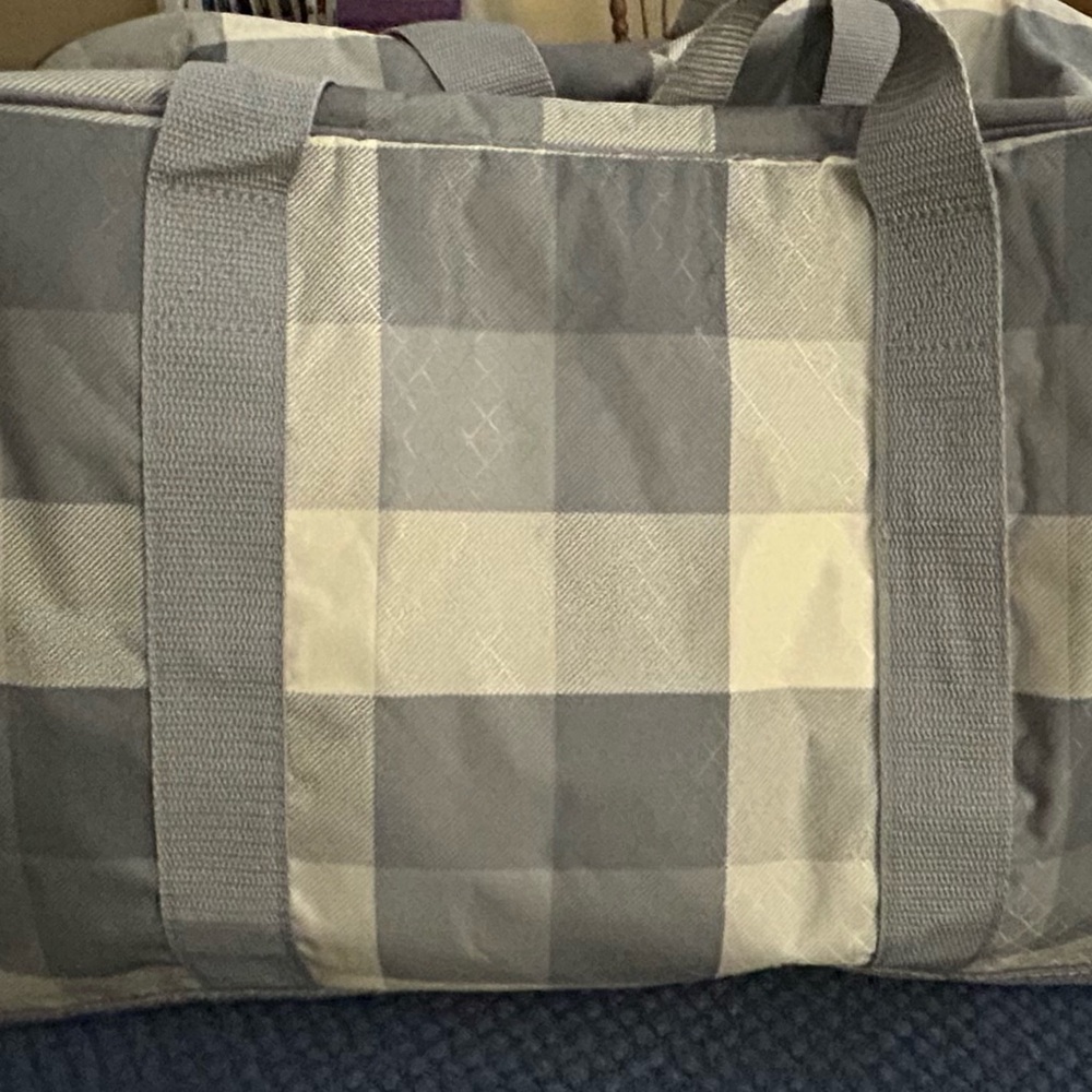 Gray Checkered Thirty One Bag - Picture 4 of 5